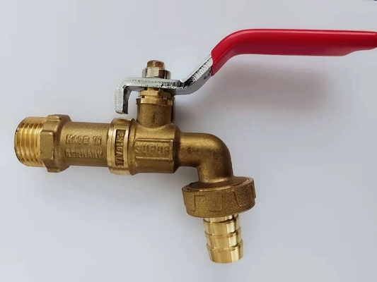 1/2 3/4 นิ้วสายสวน Bib ทองเหลืองท่อ Faucet ที่จับพลาสติก