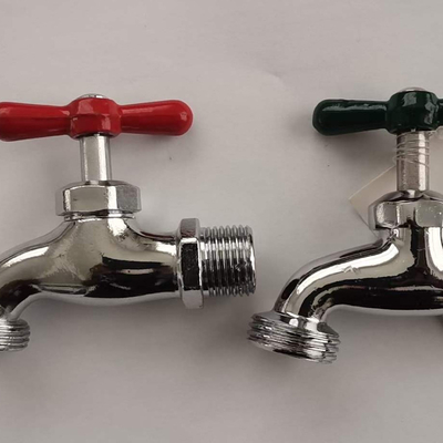 Oem Gardens สังกะสีและทองเหลือง Bibcock Valve Garden Faucet ทนต่อการรั่วซึม